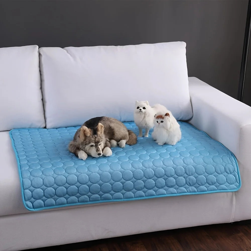 Dog Cooling Mat – Self-Cooling Gel Pad for Dogs & Cats